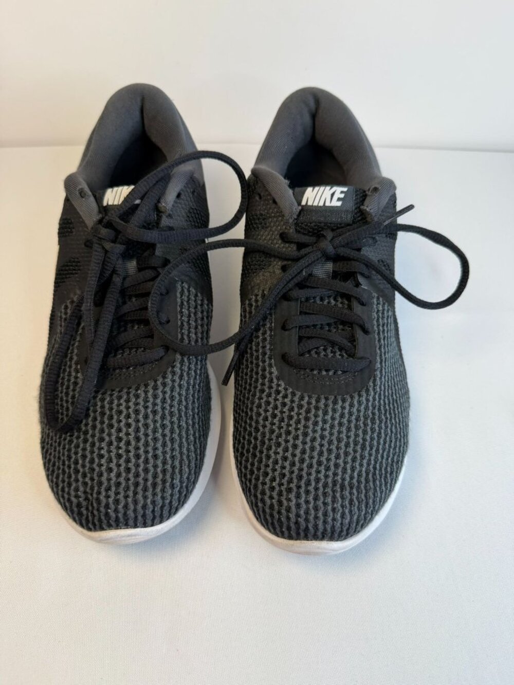 Nike Revolution 4 Sneakers Women's Size 9W Black/White Running Athletic Shoes - Picture 2 of 15